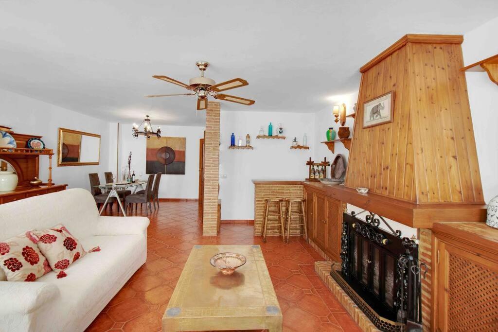 Appartement Duplex Tematico Andaluz Con Agradable Terraza - El Mirador De Benahavis 2 Extérieur photo